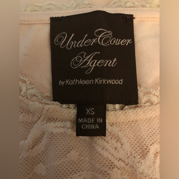 NWOT Kathleen Kirkwood “under cover agent” - Picture 5 of 5
